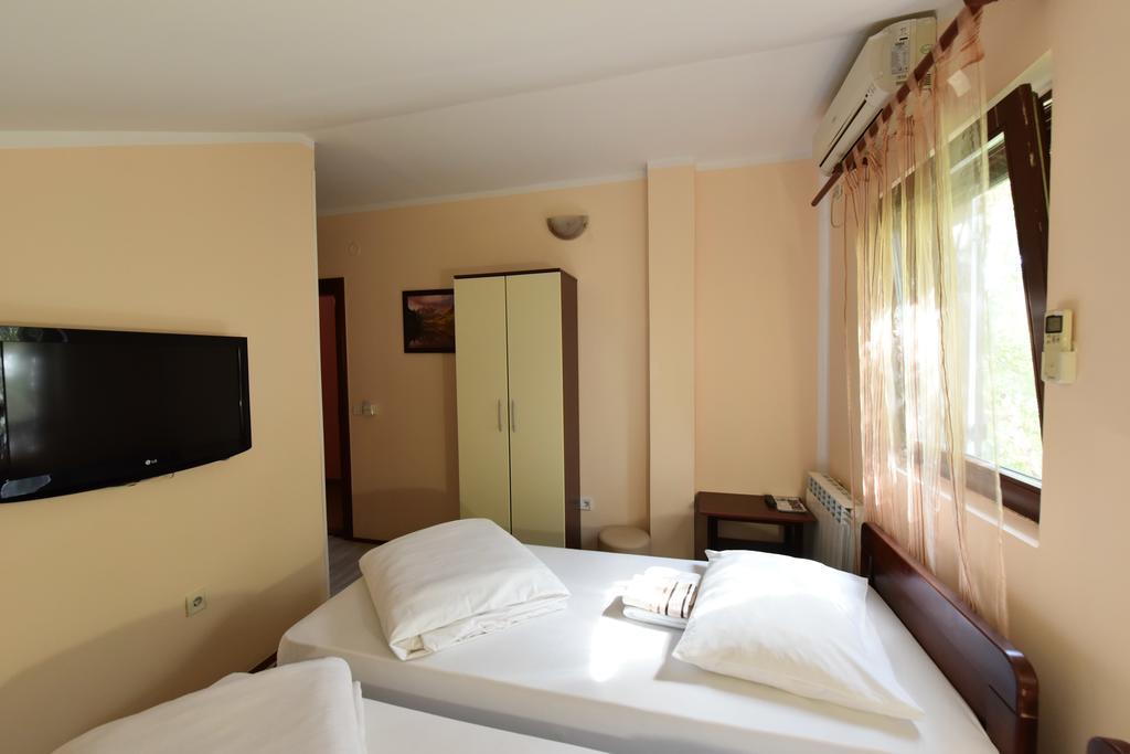 Apartments & Accommodation Stojic Novi Sad Esterno foto